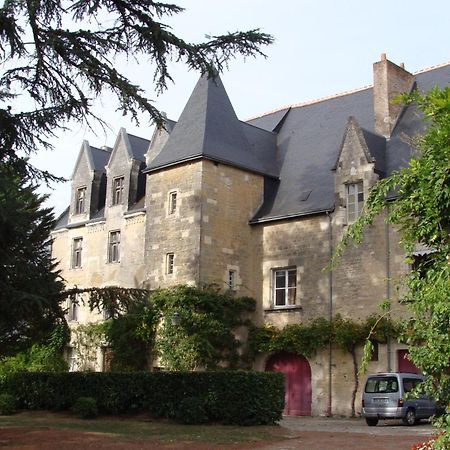 Gite-Civray-De-Touraine Troglo De Denise Exteriör bild